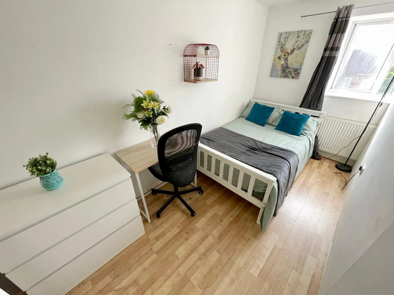 Double room in Acton Town / South Ealing